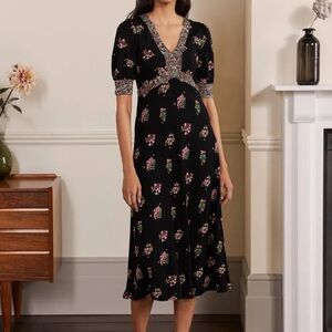 Biden Floral Black Midi Dress size 4
